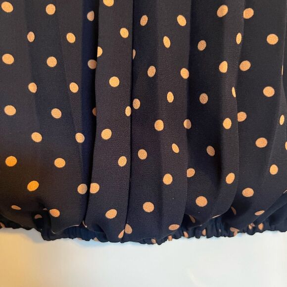 Banana Republic Polka Dot V Neck Sleeveless Navy Women's Top sz XSP - Picture 3 of 6